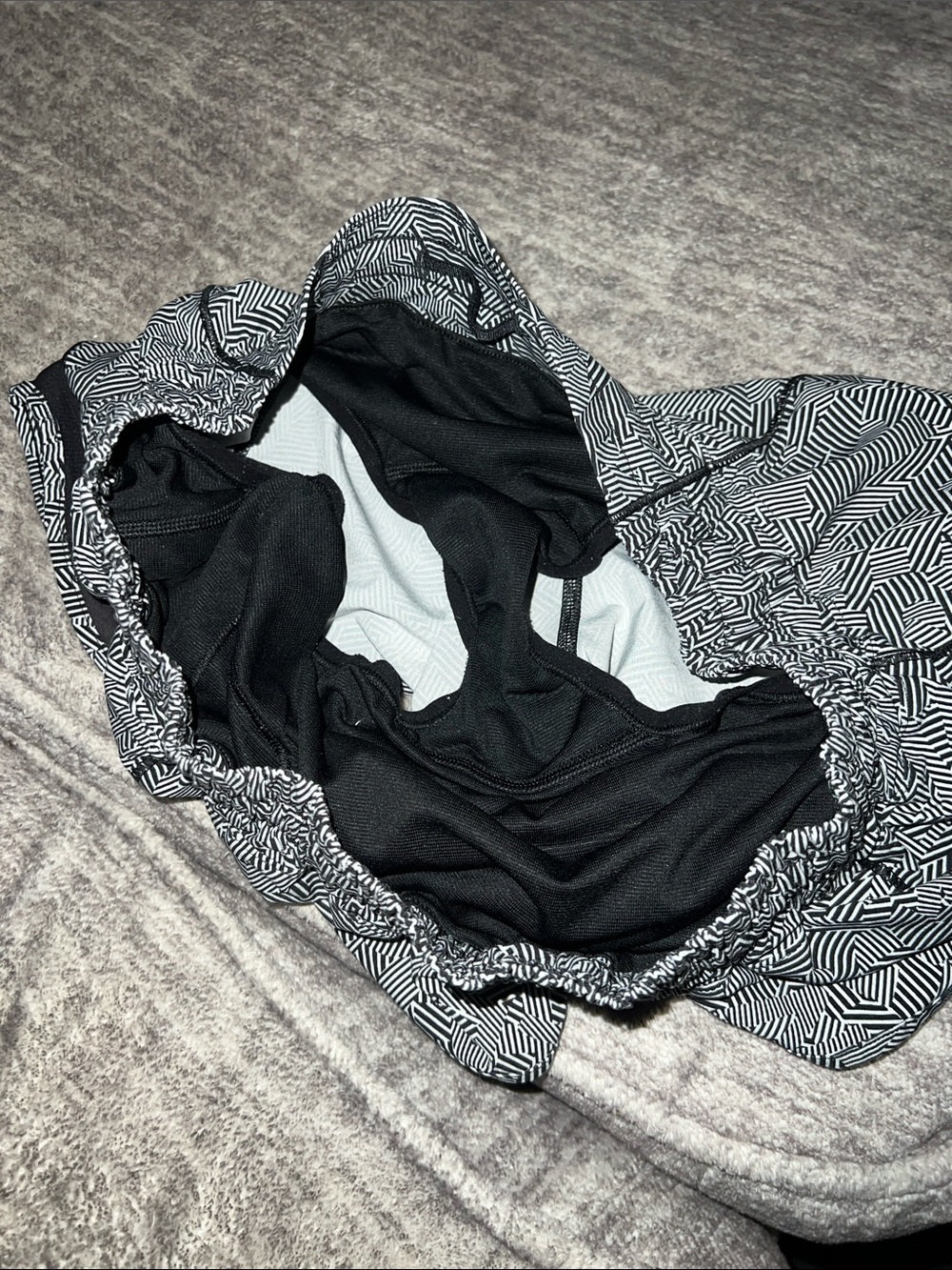 Lululemon Hotty Hot Shorts 4” Seawheeze 2020 - Picture 4 of 6
